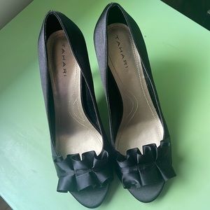 Tahari Satin Pumps